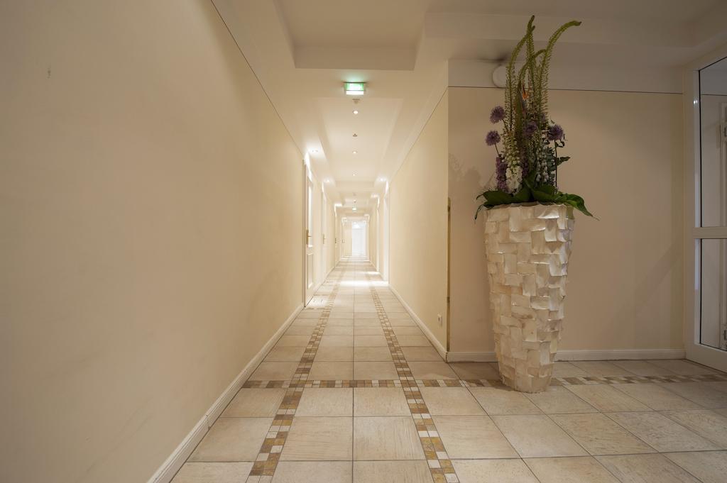 XII Apostel Albergo Cologne Luaran gambar
