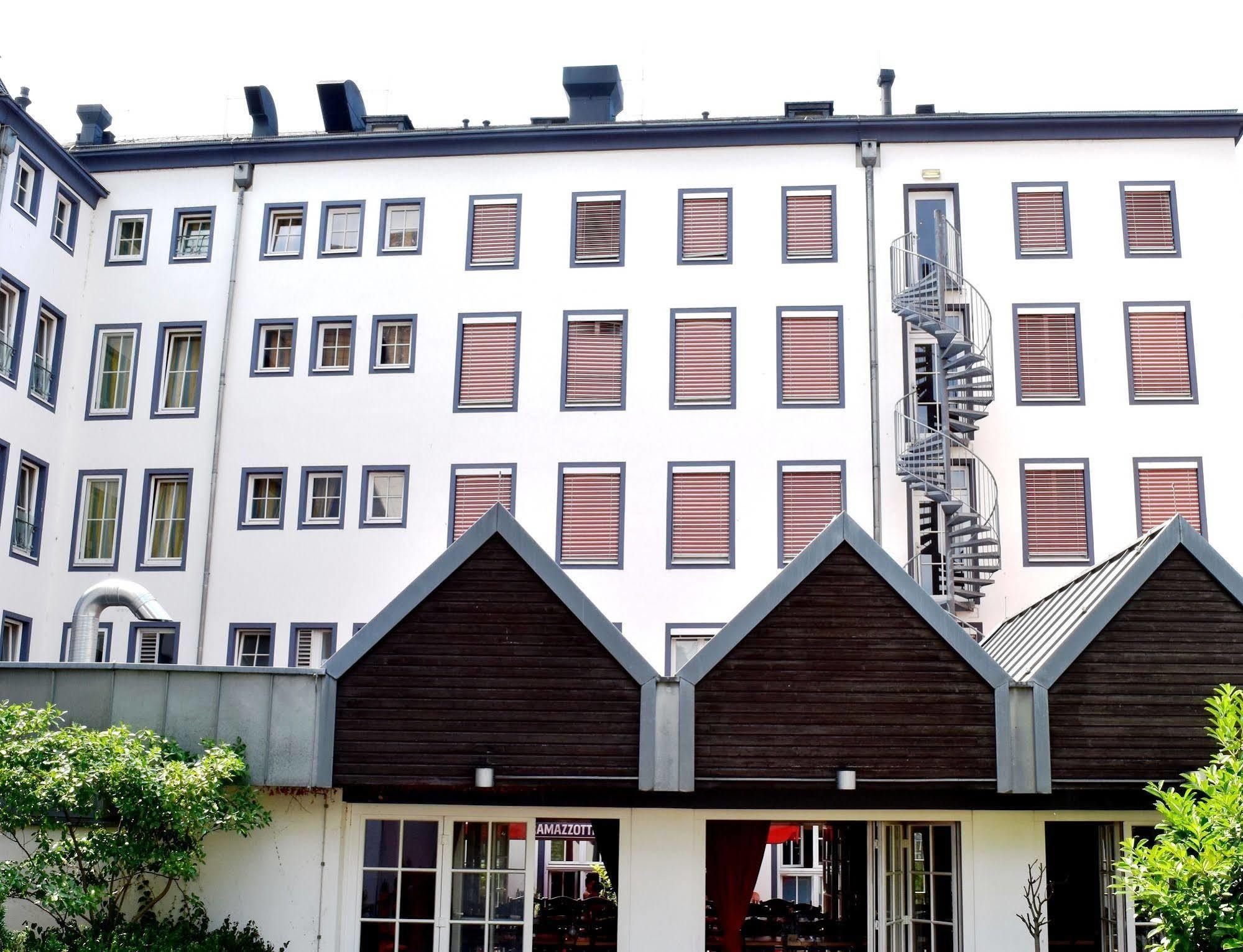 XII Apostel Albergo Cologne Luaran gambar