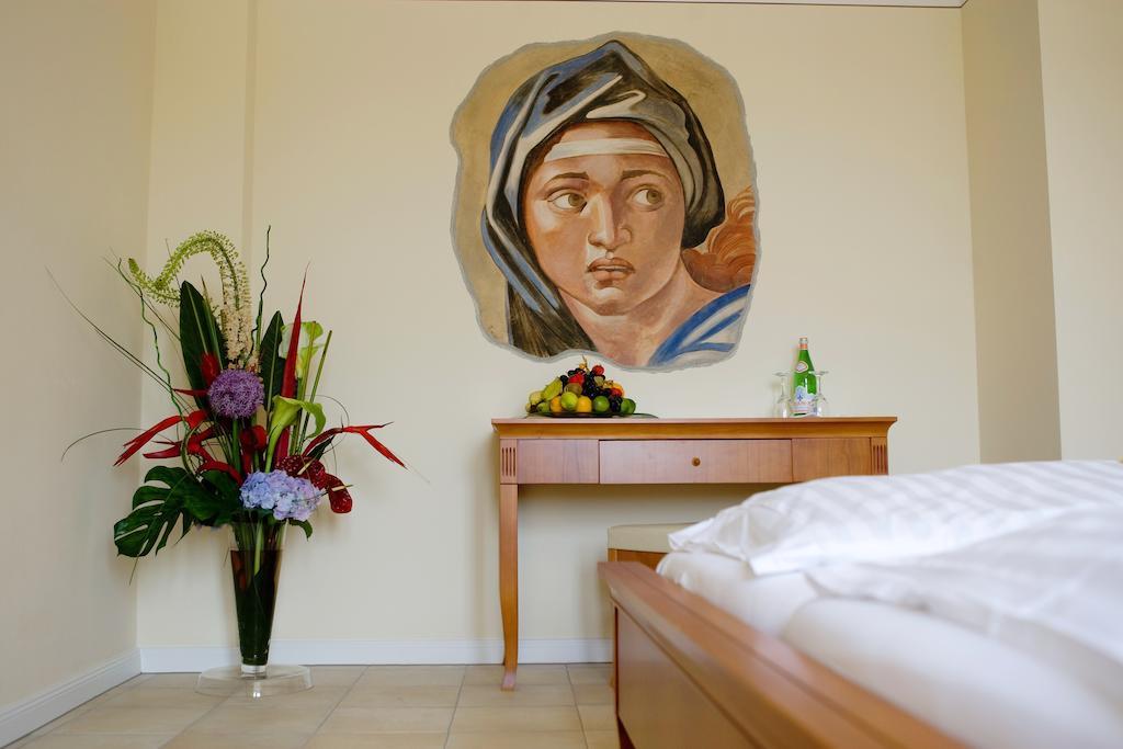 XII Apostel Albergo Cologne Luaran gambar